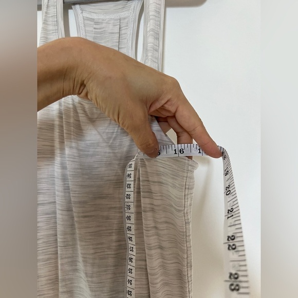 Lululemon Women's Gray Tank Top - Picture 4 of 4